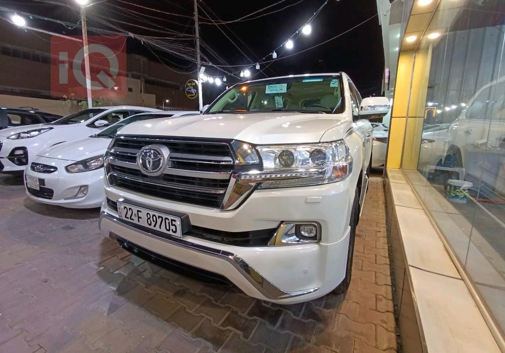 تويوتا لاندكروزر